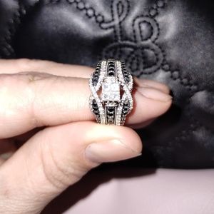 White and black diamond wedding set